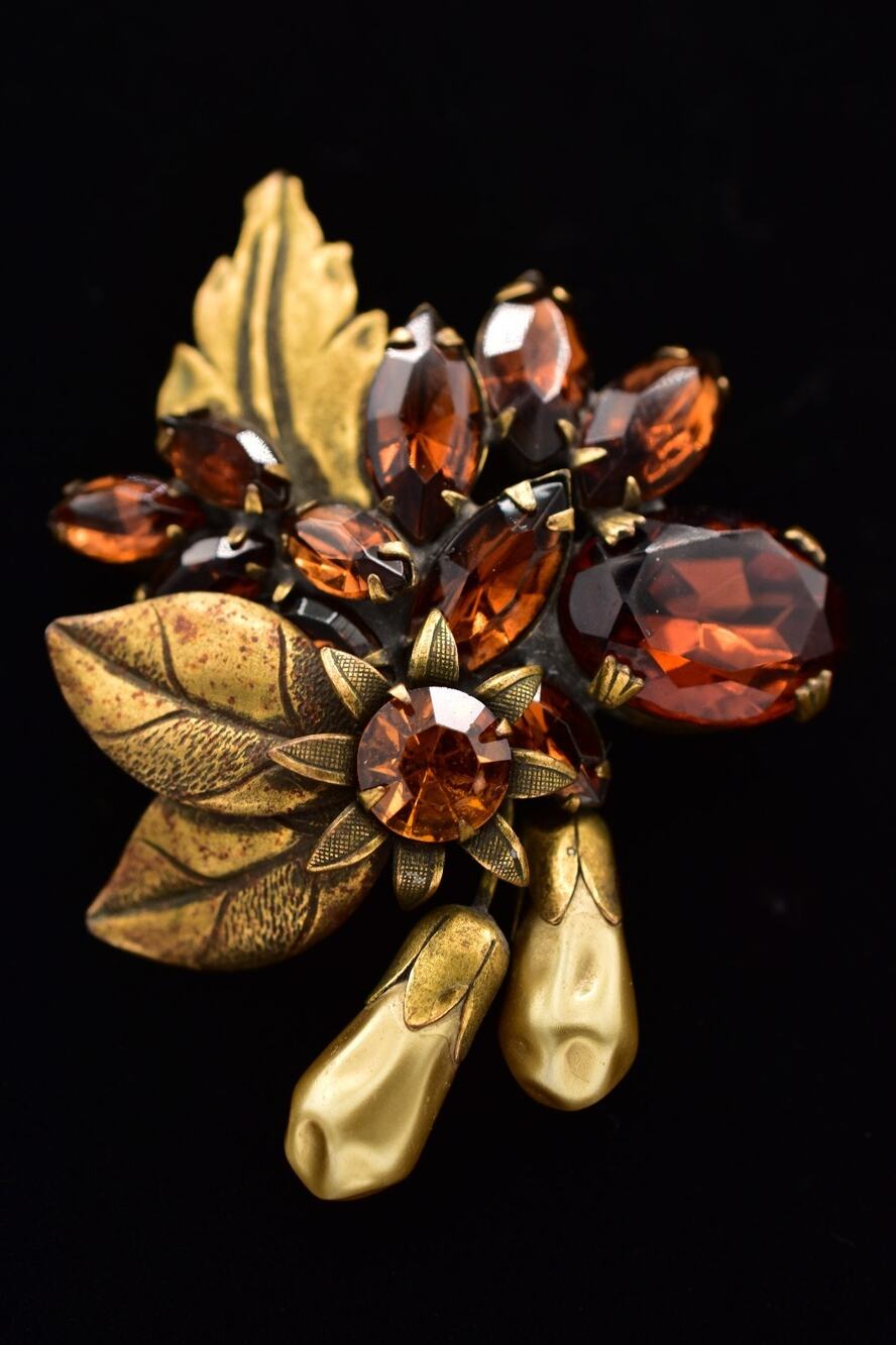 Vintage Amber Crystal Flower Leaf Pin Brooch Antiqued Gold Chunky Pearl BinBP